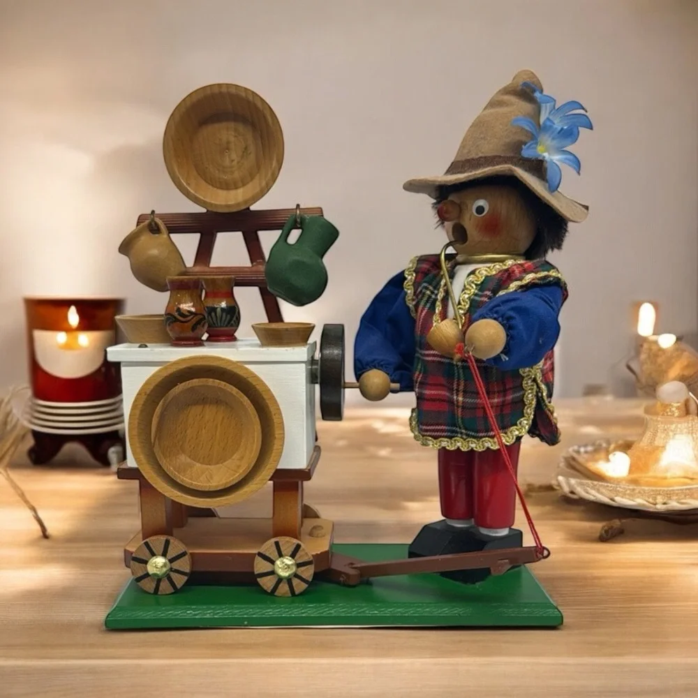 VTG Steinbach Volkskunst SMOKER German Musical Food Pottery Peddler Nutcracker